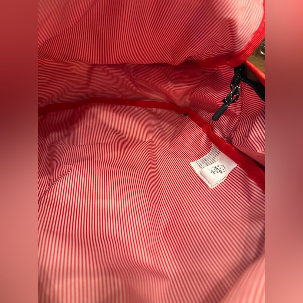 NWOT Herschel Supply Blurry Rose Backpack - Picture 5 of 10